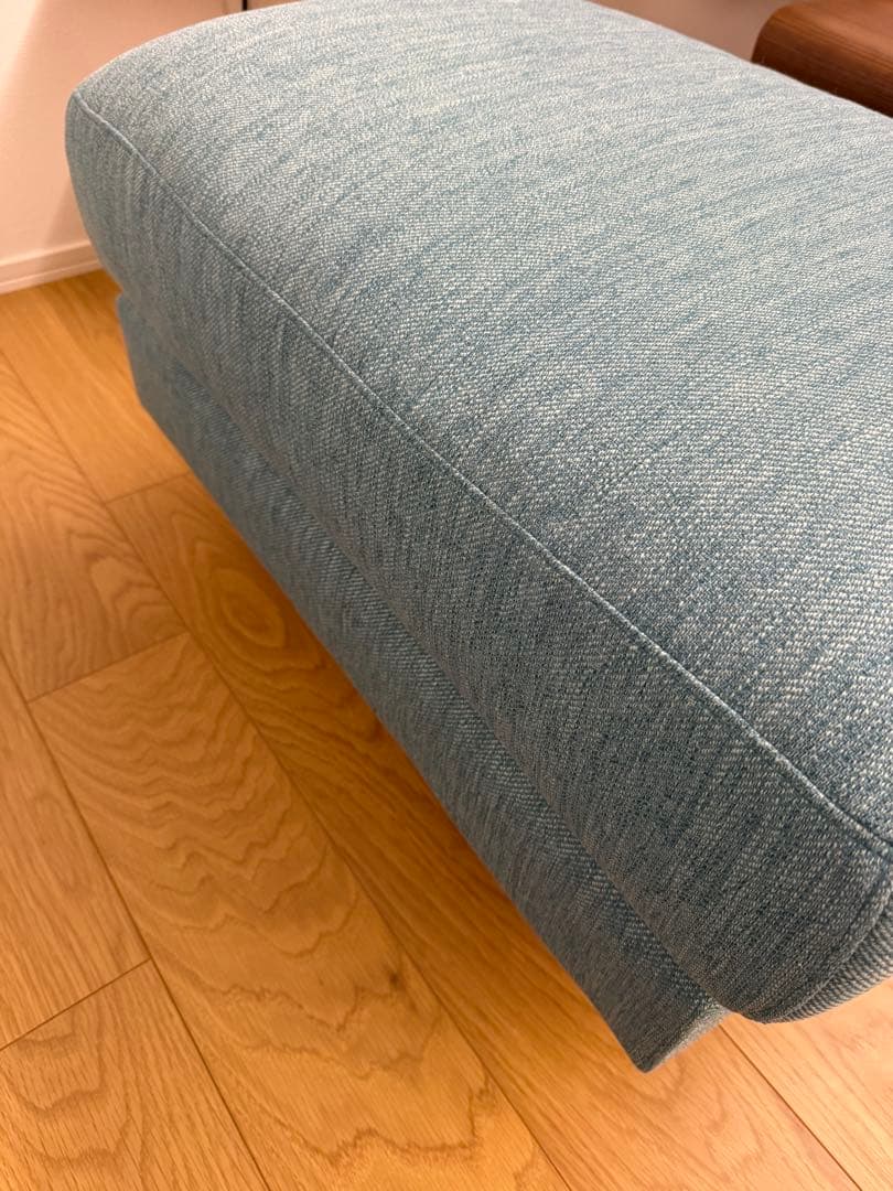 ニトリ　3人掛けソファ、スツールのセット(ターコイズブルー)