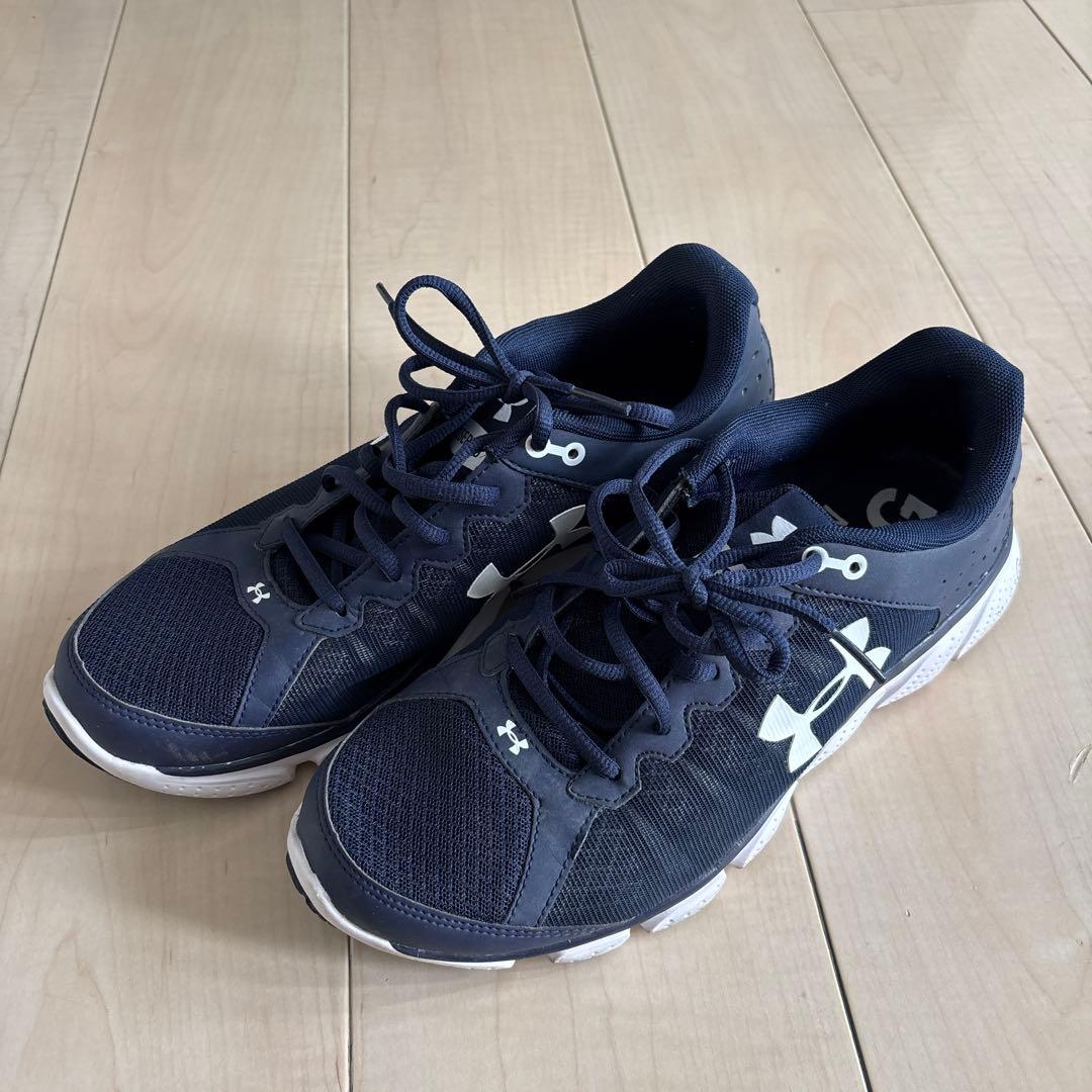 アンダーアーマー　シューズ　ランニング