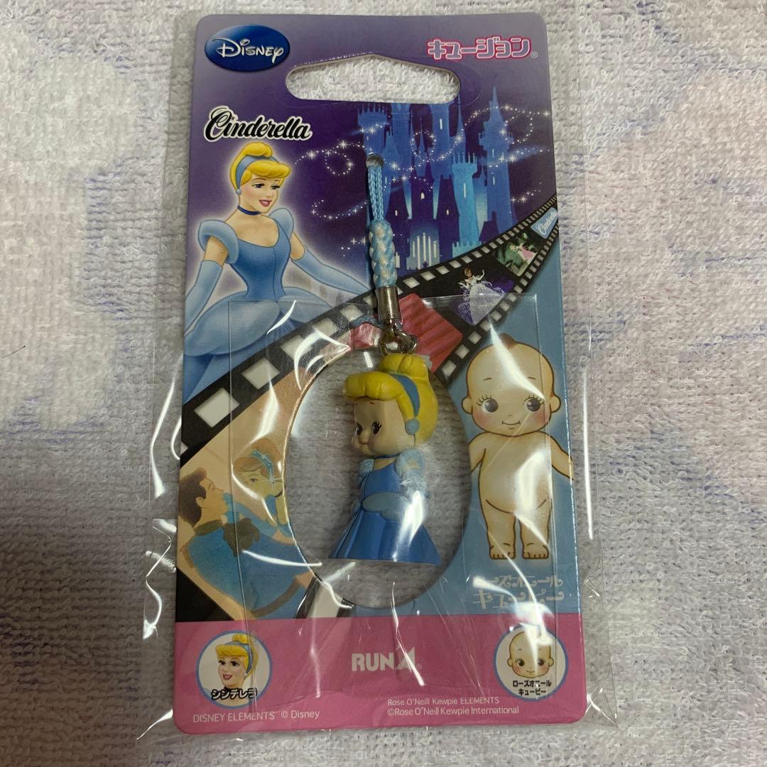 キュージョン　ディズニー　シンデレラ　キューピー　根付けストラップ