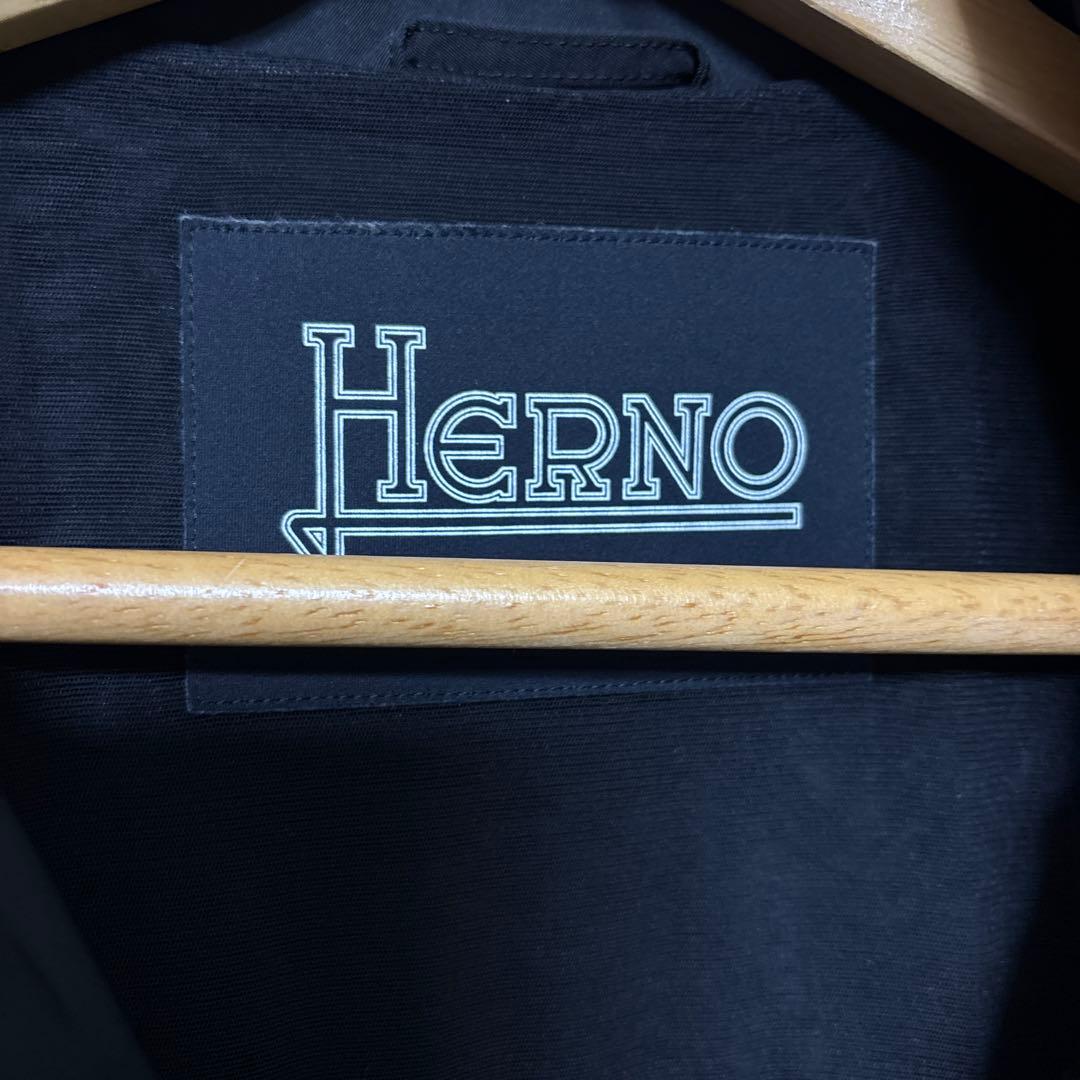 HERNO ブルゾン　フリル　黒