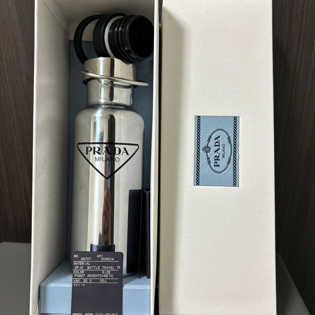 d*3様 PRADA ステンレスマグボトル