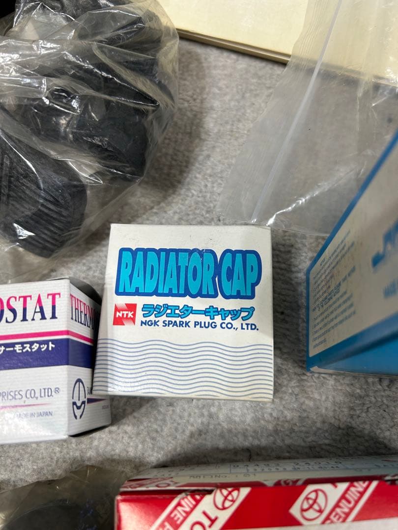 AA63 車両部品セット テールランプ・フィルター・ブレーキパッド他