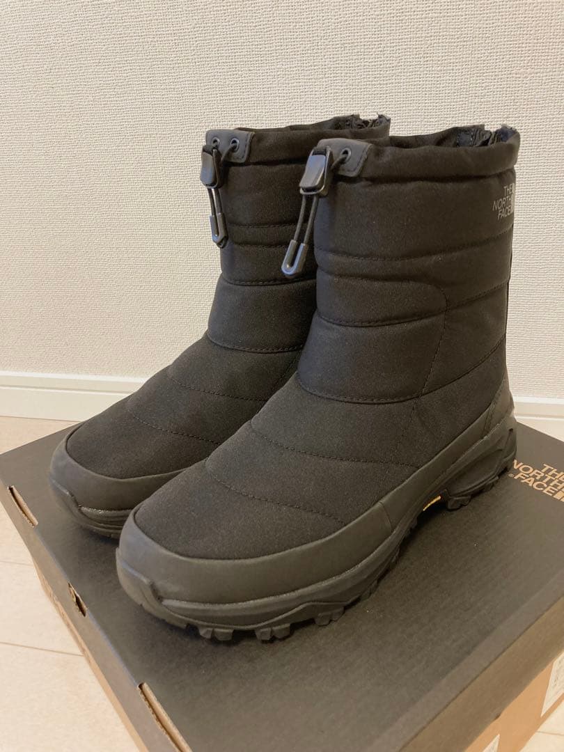 THE NORTH FACE ヌプシ　バックジップ 【24 試着のみ　新品】