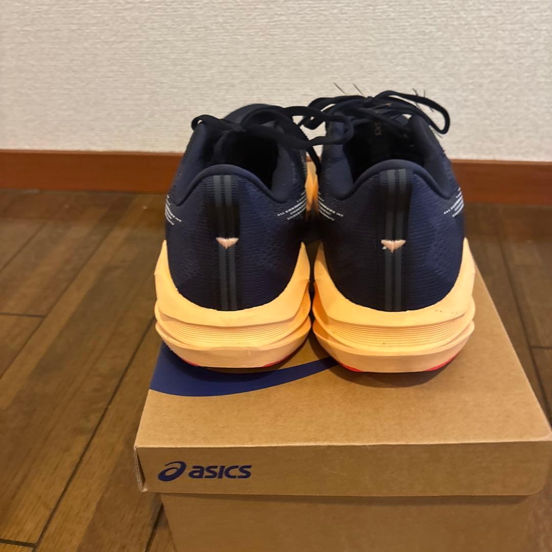 その他 asics novablast5 wide 27.5