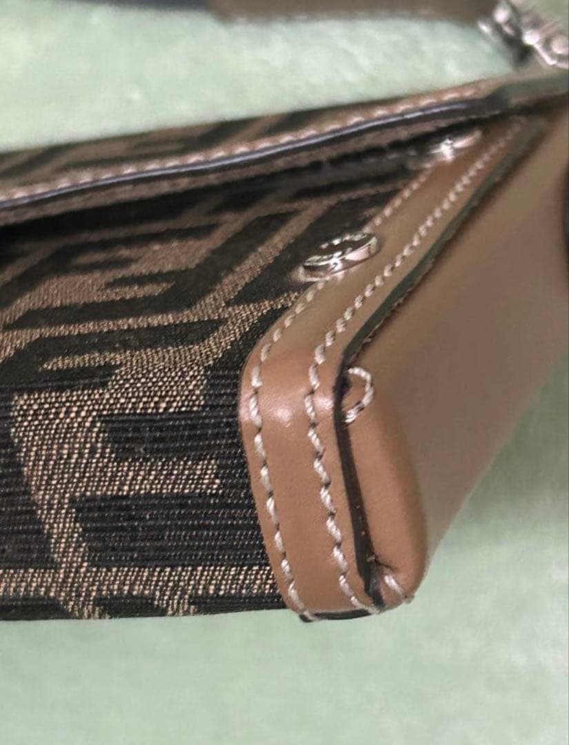 【極美品】Fendi ショルダーバッグ　ソフトトランク