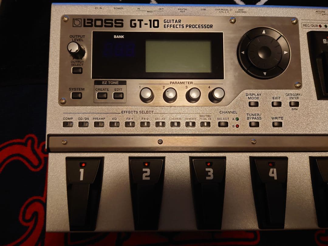 BOSS GT-10 ギターエフェクター