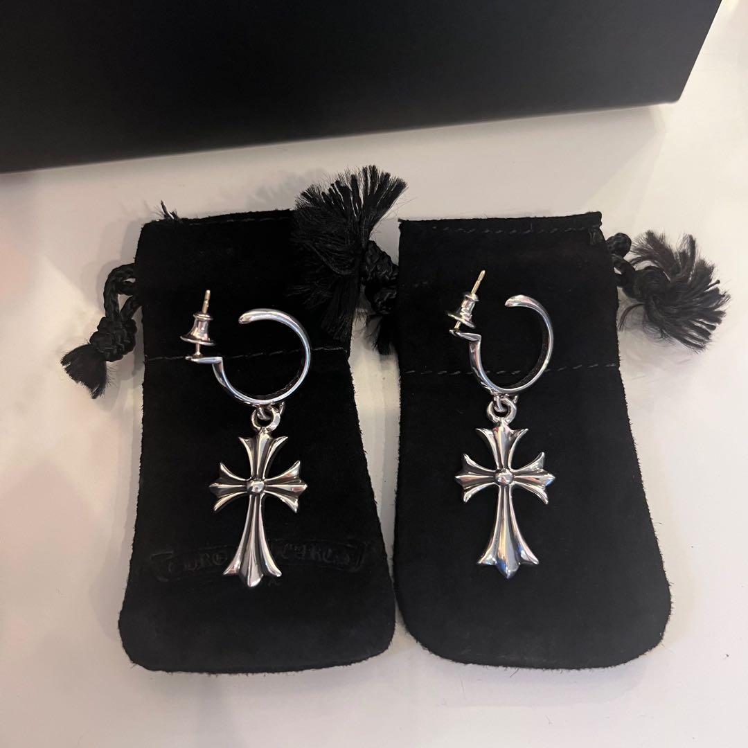 さらへ様★★★クロムハーツ タイニーCH クロス ピアス 両耳 2点セット