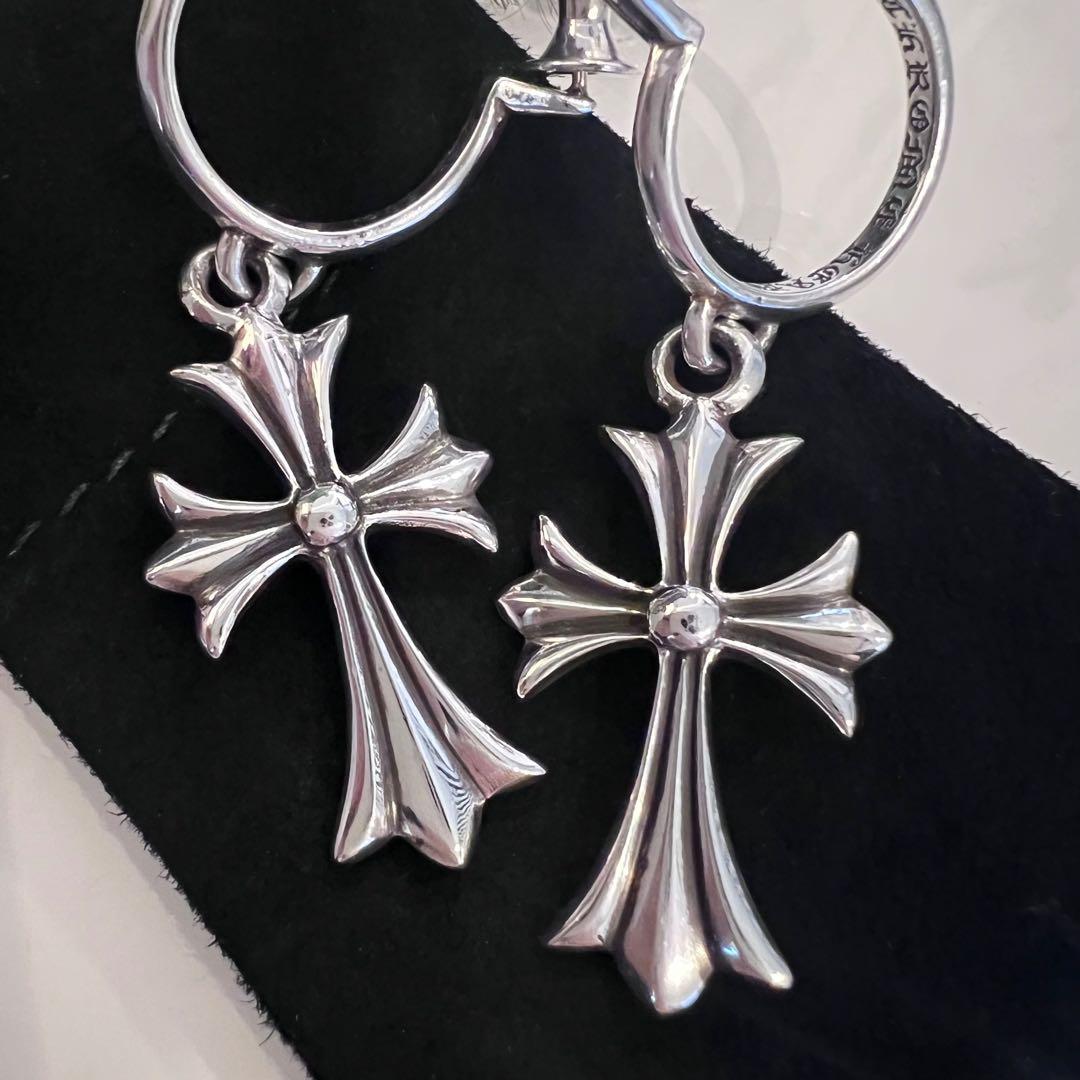 さらへ様★★★クロムハーツ タイニーCH クロス ピアス 両耳 2点セット