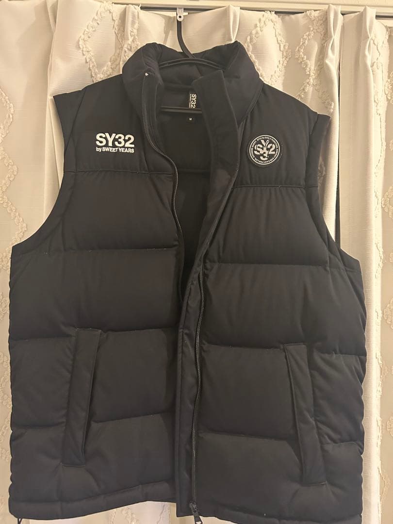 SY32 by SWEET YEARS ブラック ダウンベスト M