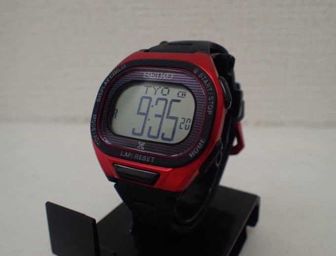 SEIKO PROSPEX 　スーパーランナーズ　 レッド/ブラック