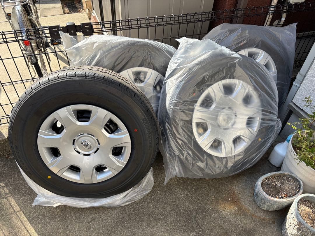 みっつぁん　ハイエース1/10納車 新車外し大阪北部近辺受渡限定純正