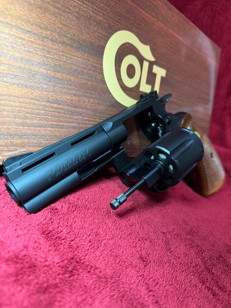 タナカ コルトパイソン.357 4インチ Rモデル　　 ヘビーウェイト