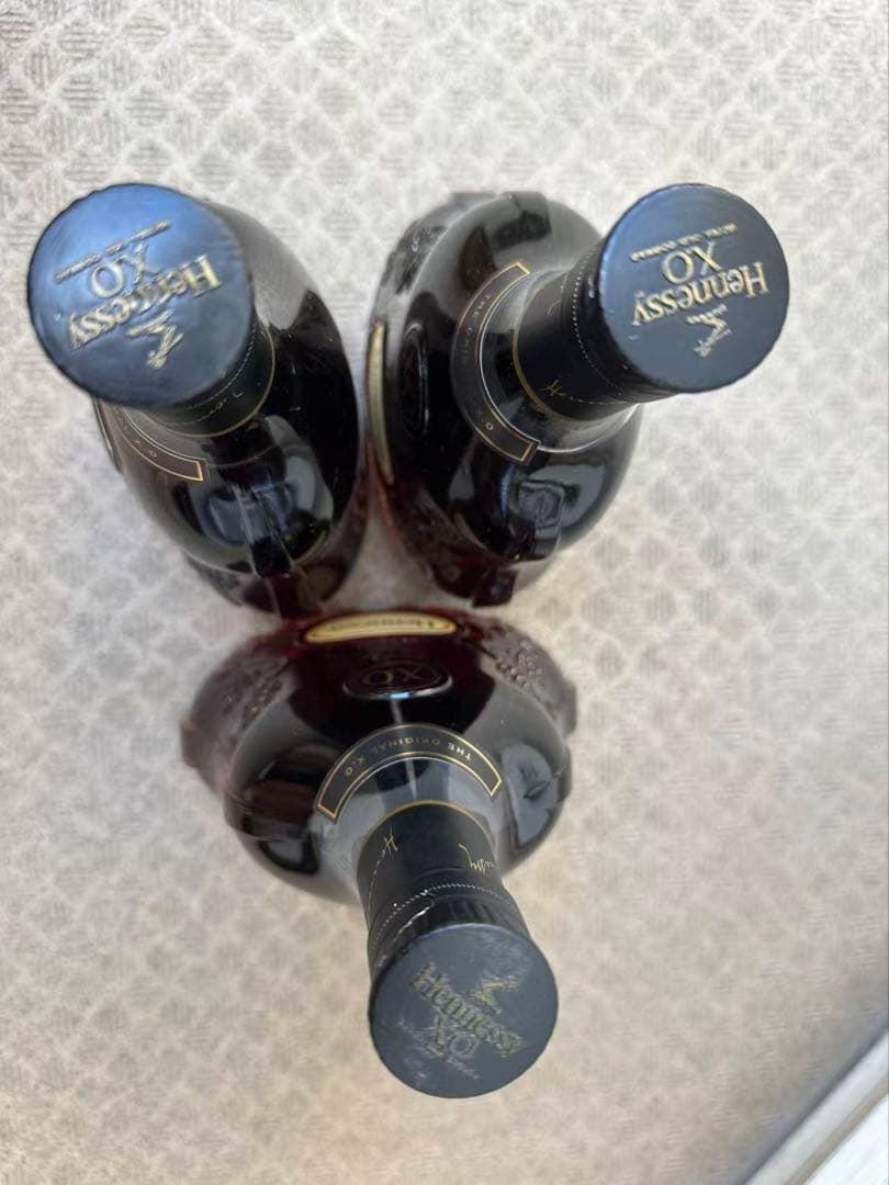 Hennessy XO 3本セット オリジナルボックス入り700ml