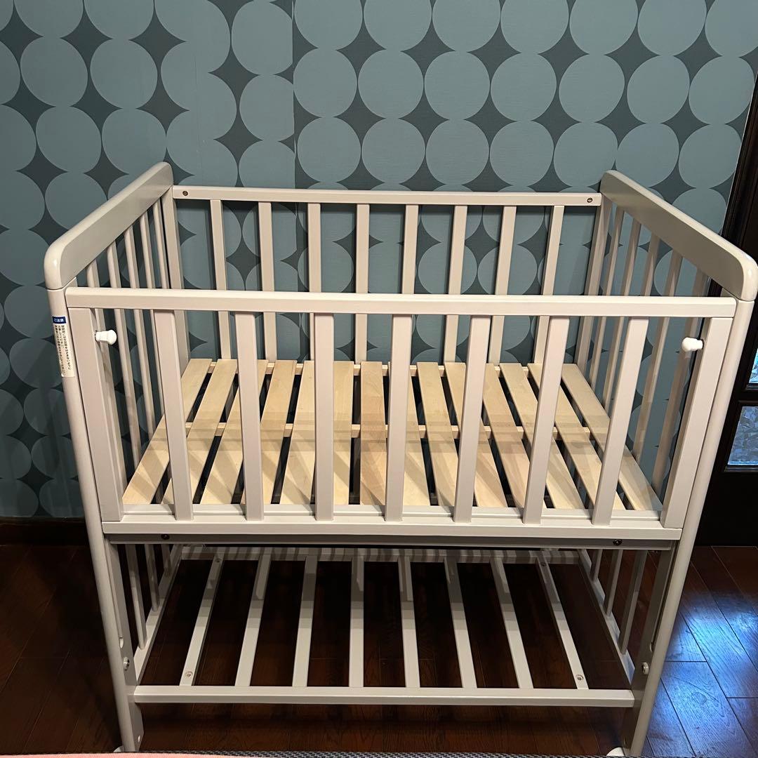 ベビーベッド キャスター付き ホワイト