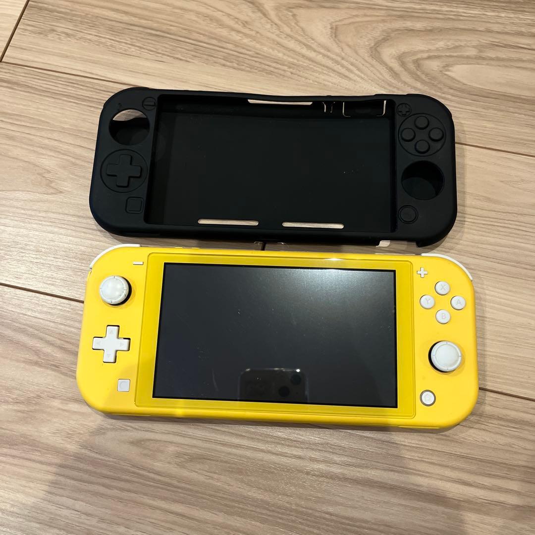 Nintendo Switch Lite イエロー 本体とカバー
