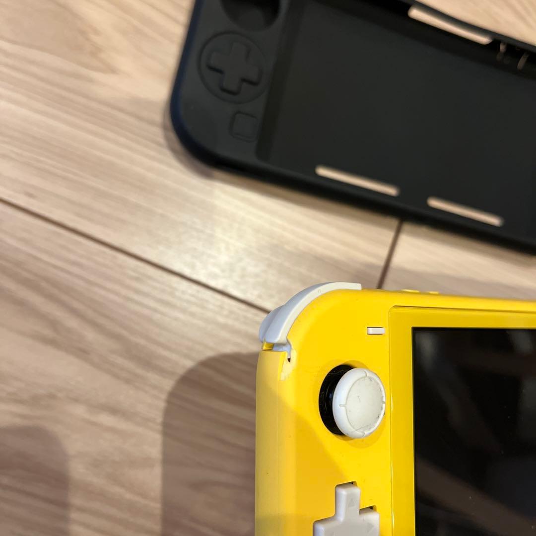 Nintendo Switch Lite イエロー 本体とカバー