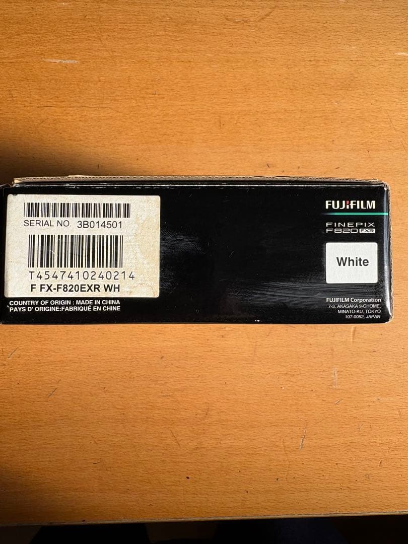 FUJIFILM FINEPIX F820 EXR ホワイト　動作確認済み