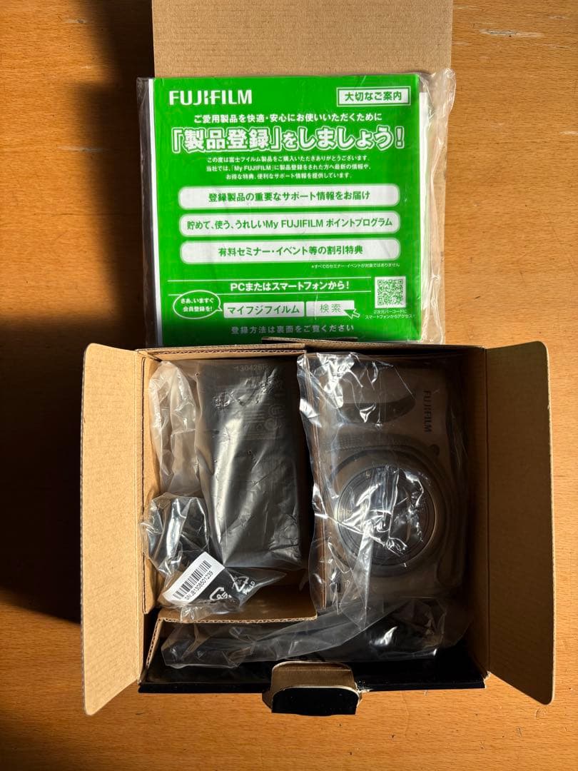 FUJIFILM FINEPIX F820 EXR ホワイト　動作確認済み