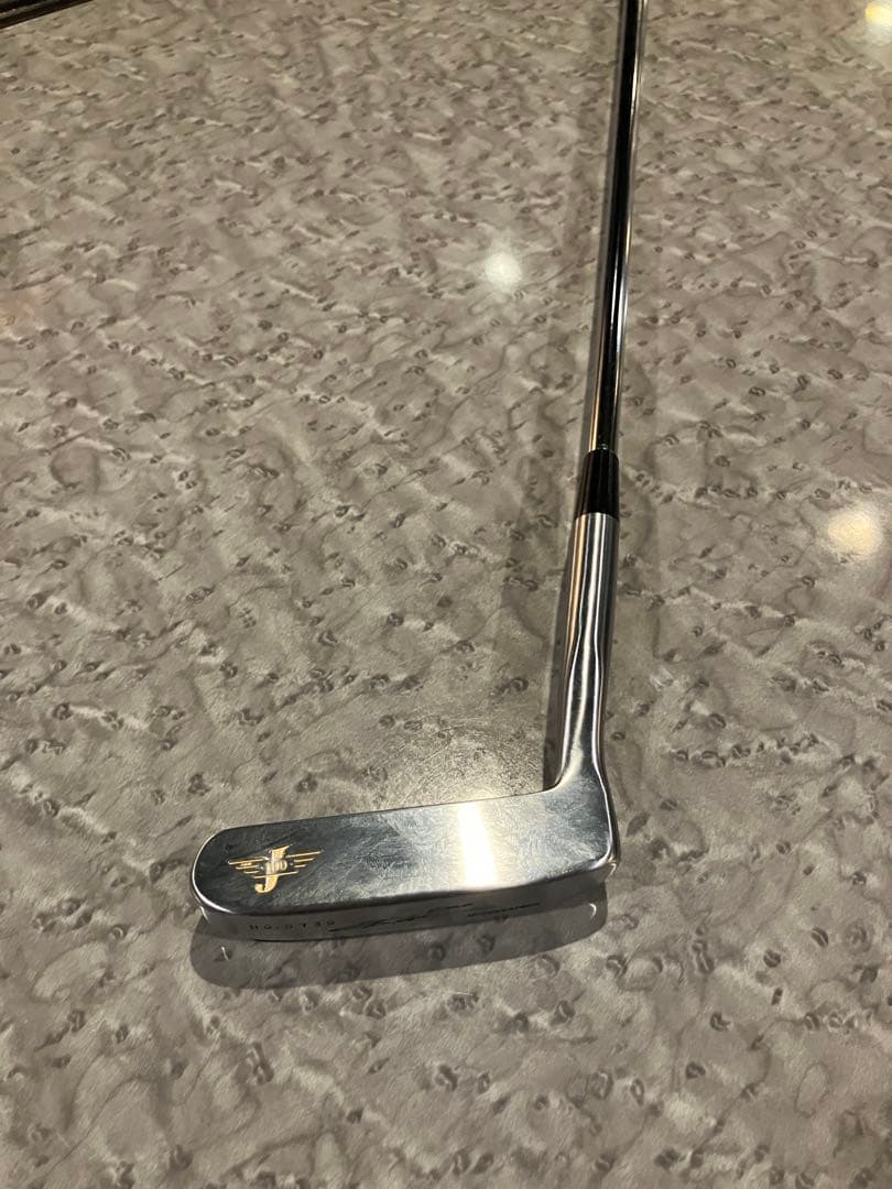 尾崎将司記念盾付きパター