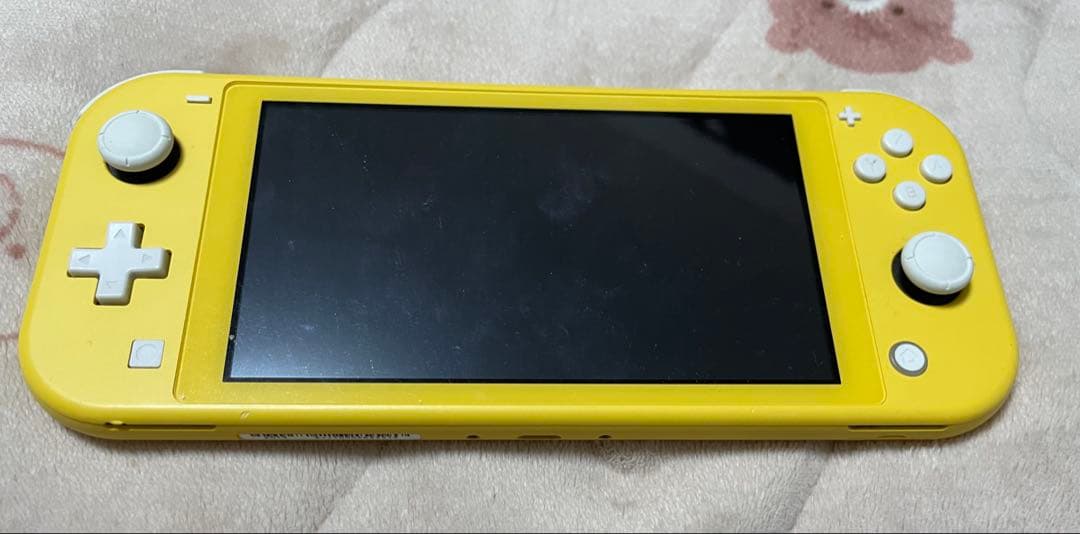 Nintendo Switch Lite イエロー本体【箱&充電器なし】