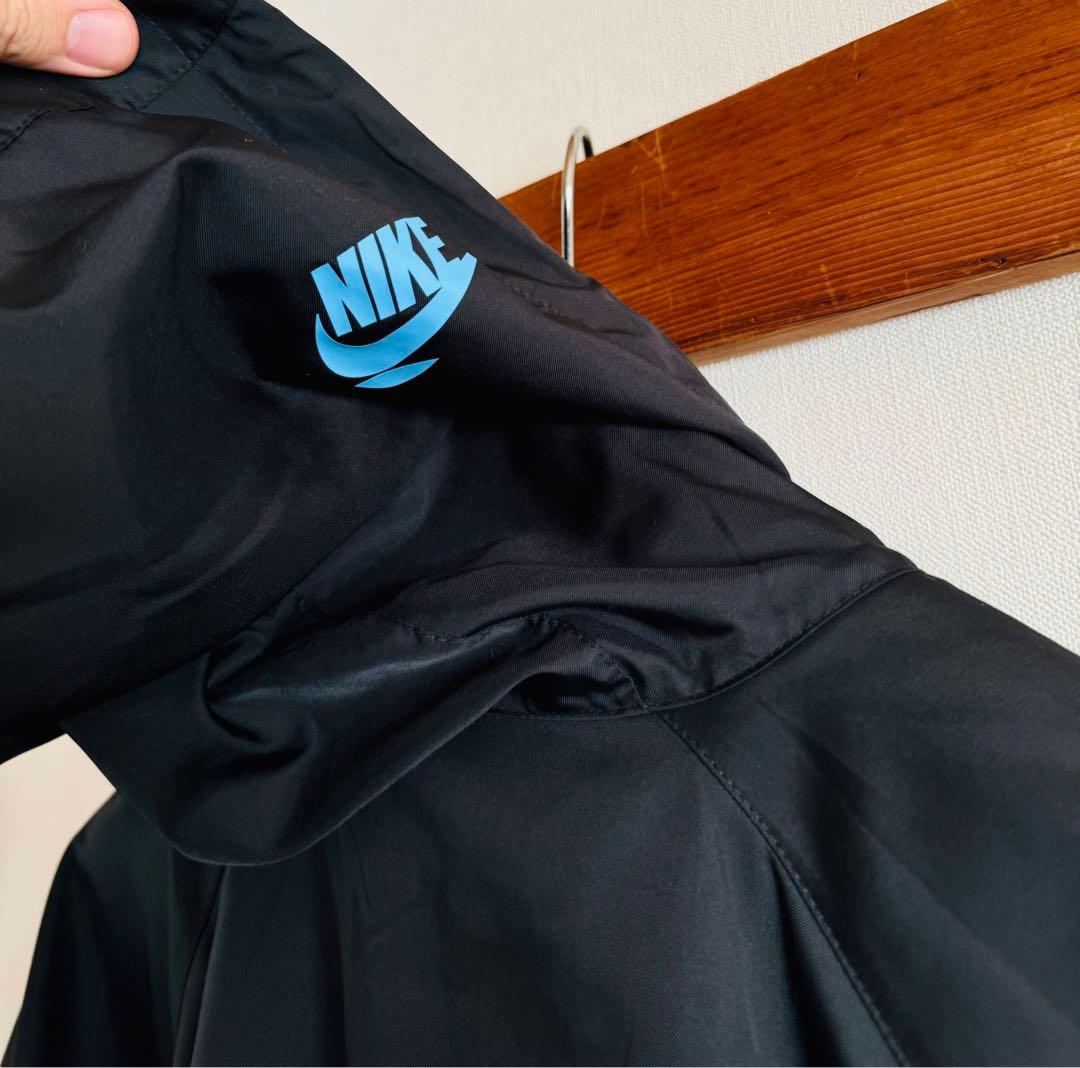新品　NIKE ナイロンパーカー　ナイロンジャケット　ウィンドブレーカー　ナイキ