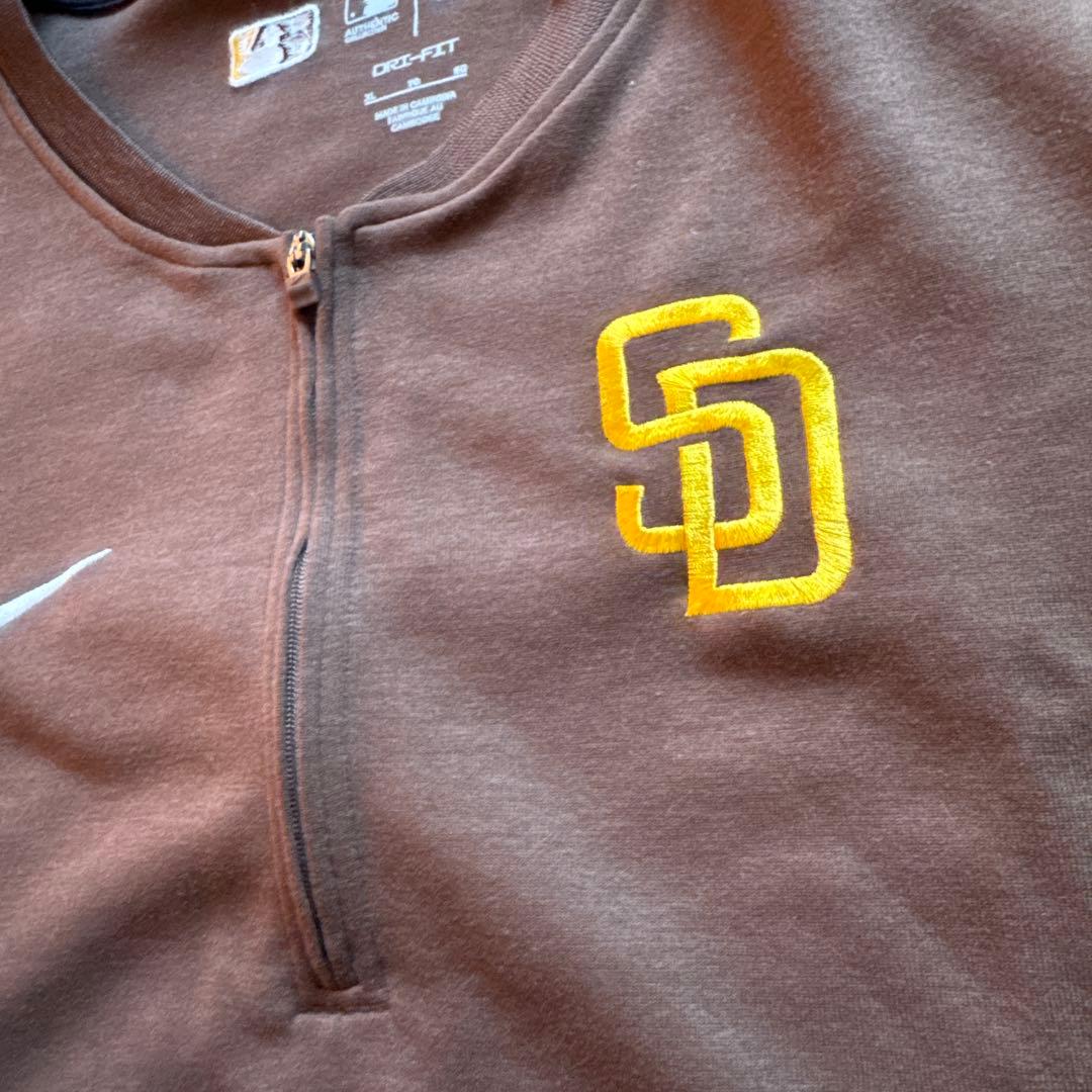 日本未発売　パドレス　クォータージップトップSan Diego Padres 1