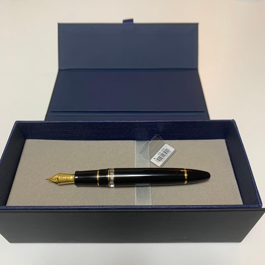 セーラー万年筆 プロフィット レアロ 中字(M)ブラック 11-3924-420