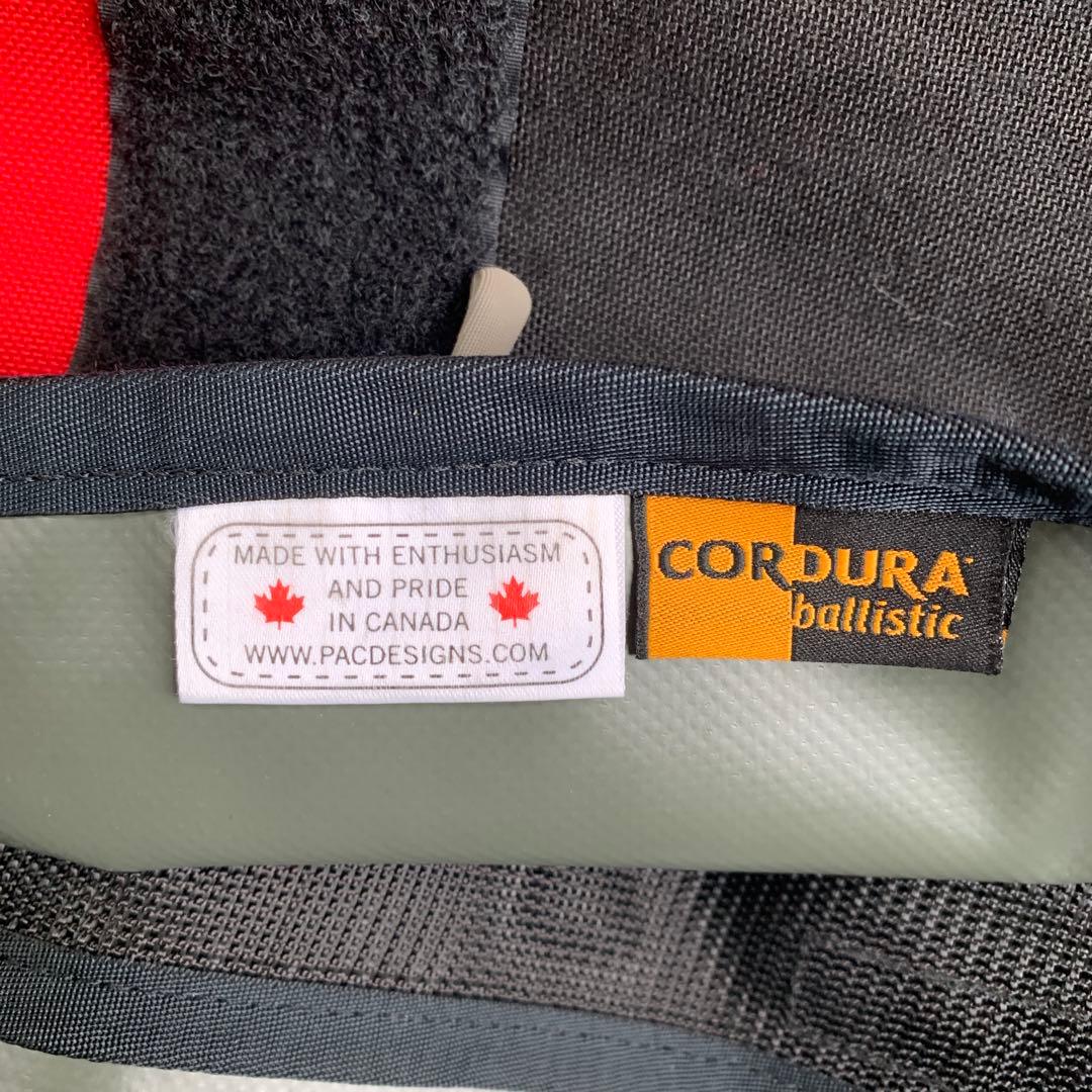 PAC DESIGNS パックデザイン メッセンジャーバッグ カナダ製