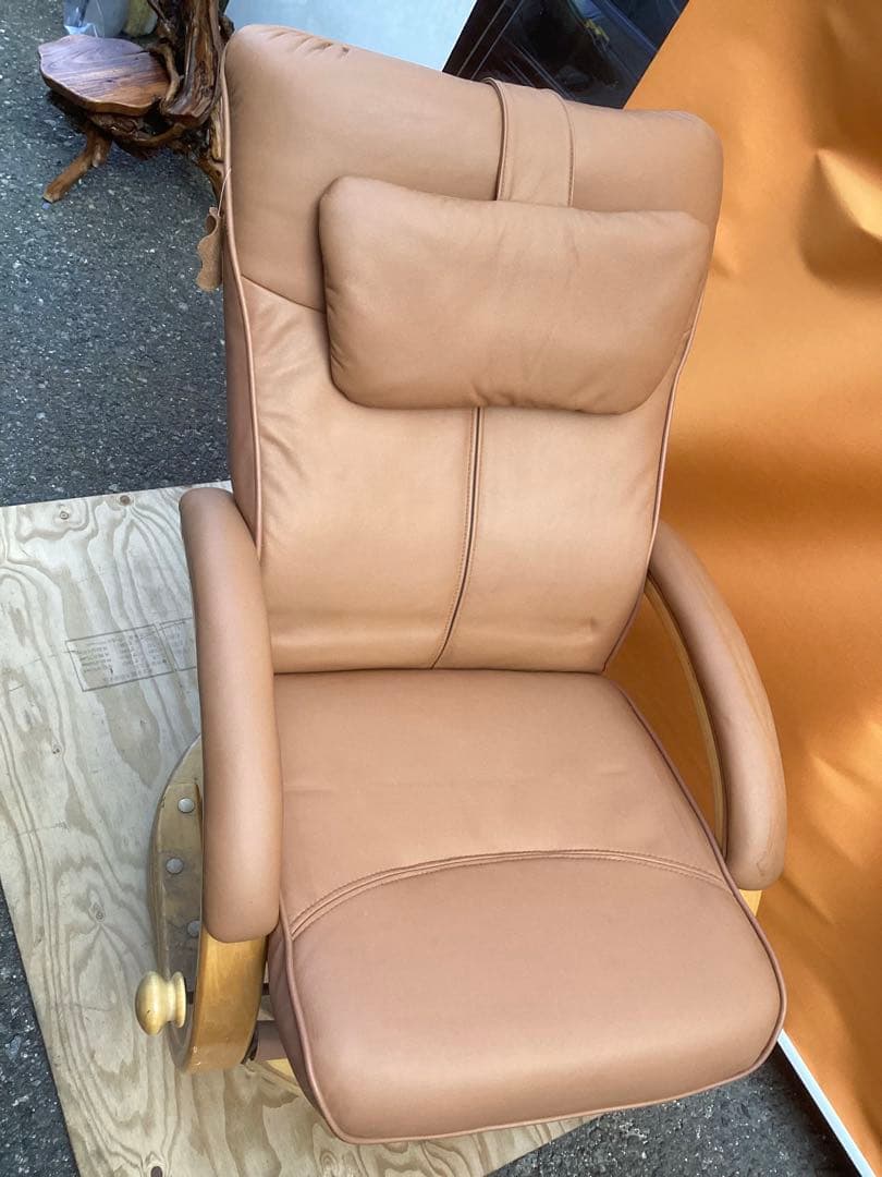 輸入品 高級 革張りリクライニングチェア 360°回転式 中古美品