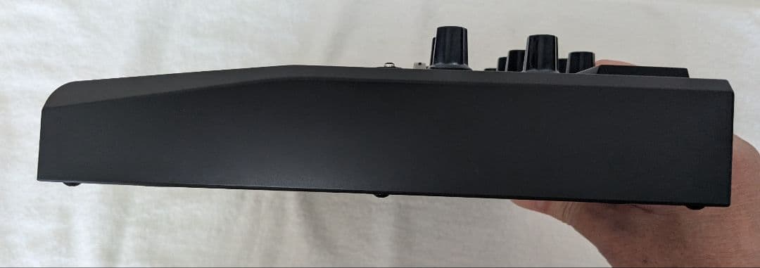 Arturia MicroBrute アナログシンセサイザー マイクロブルート