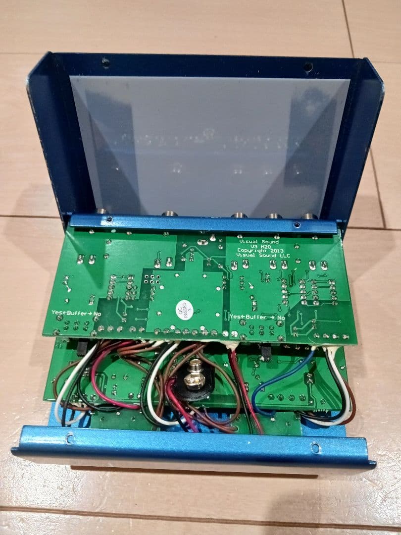 ギター TRUETONE H2O Chorus - Echo