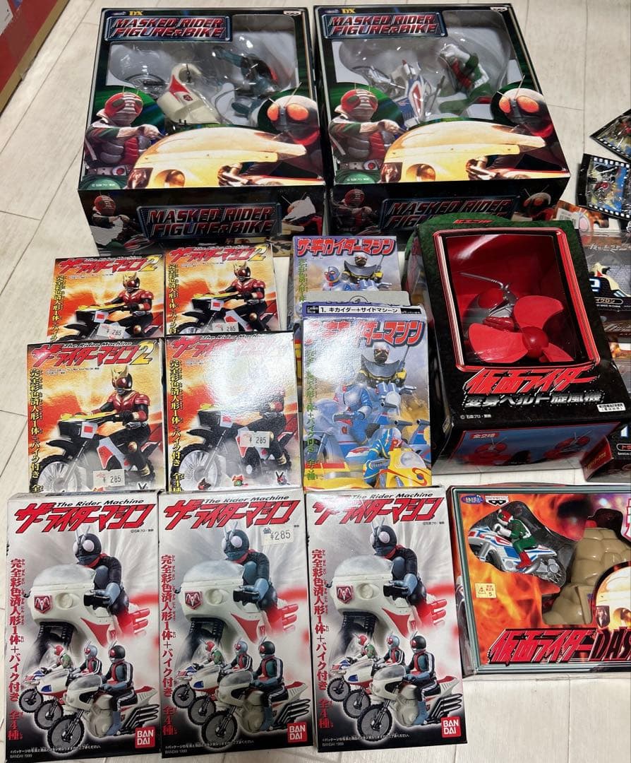 安*村様 仮面ライダーグッズまとめ売り
