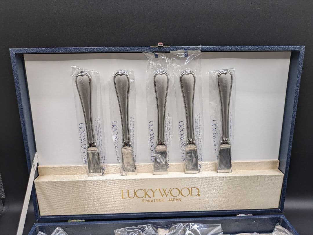 B【未使用品】LUCKYWOOD カトラリーセット 計25本 ステンレス