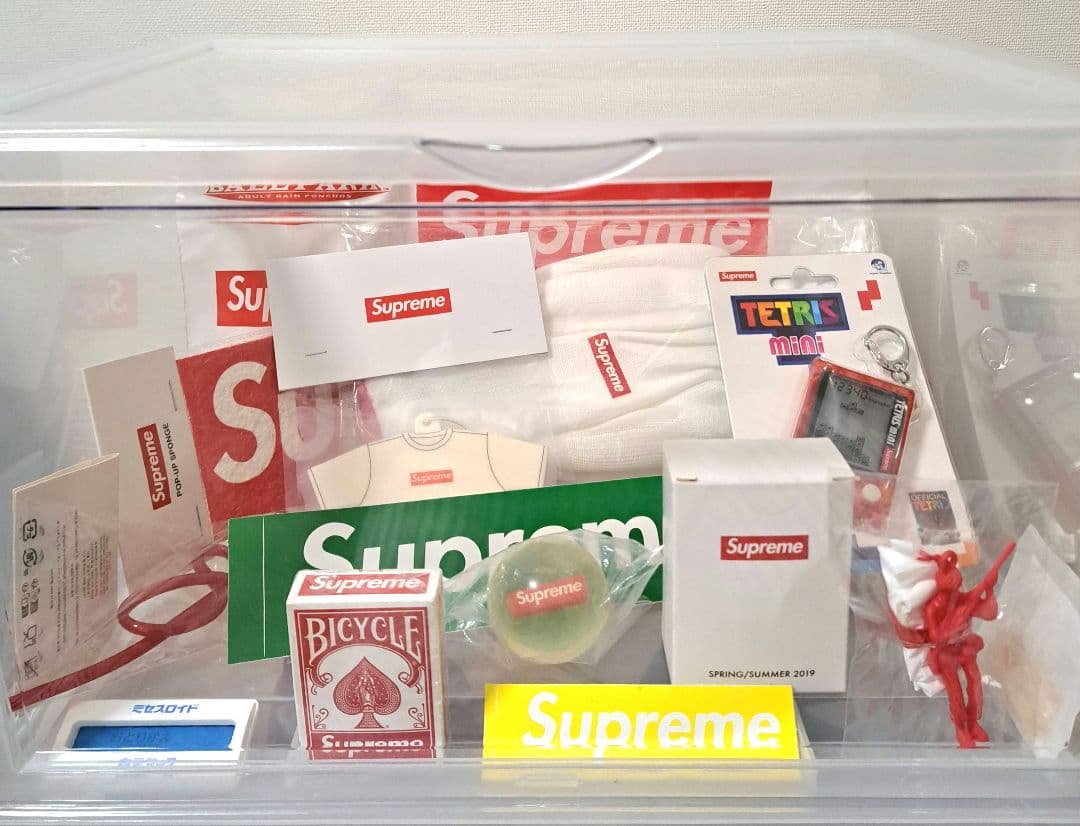 Supreme 小物アイテム & ステッカーセット