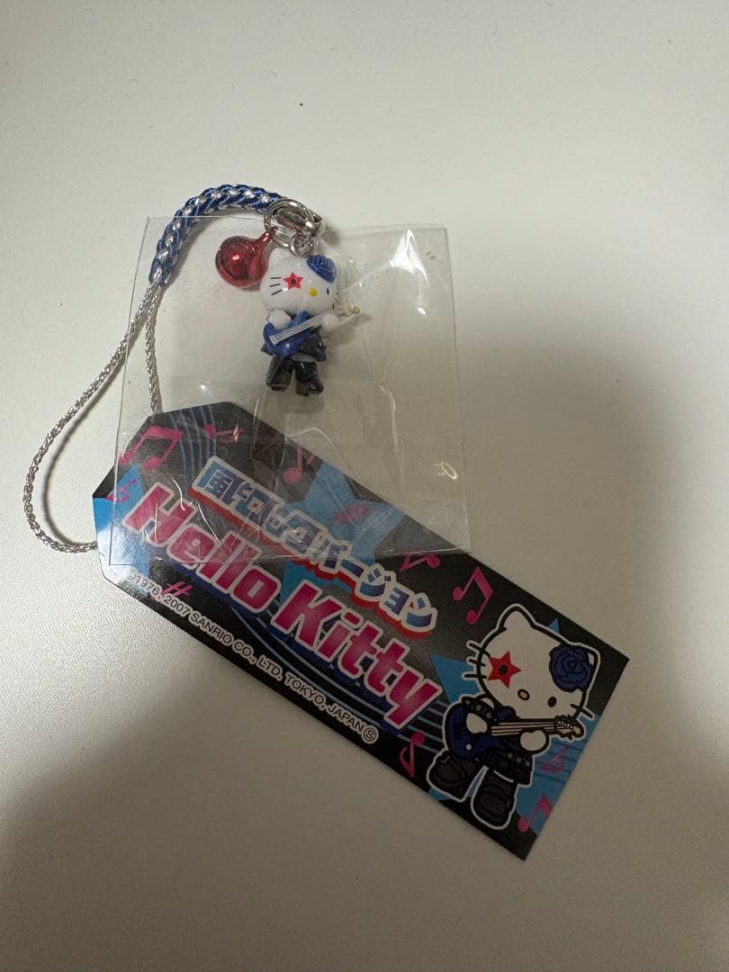 激レア　ハローキティ 風とロックバージョン ストラップ