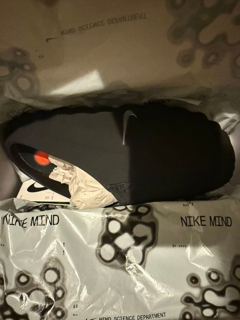 靴 Nike Women's Mind 001 \"Black/Hyper