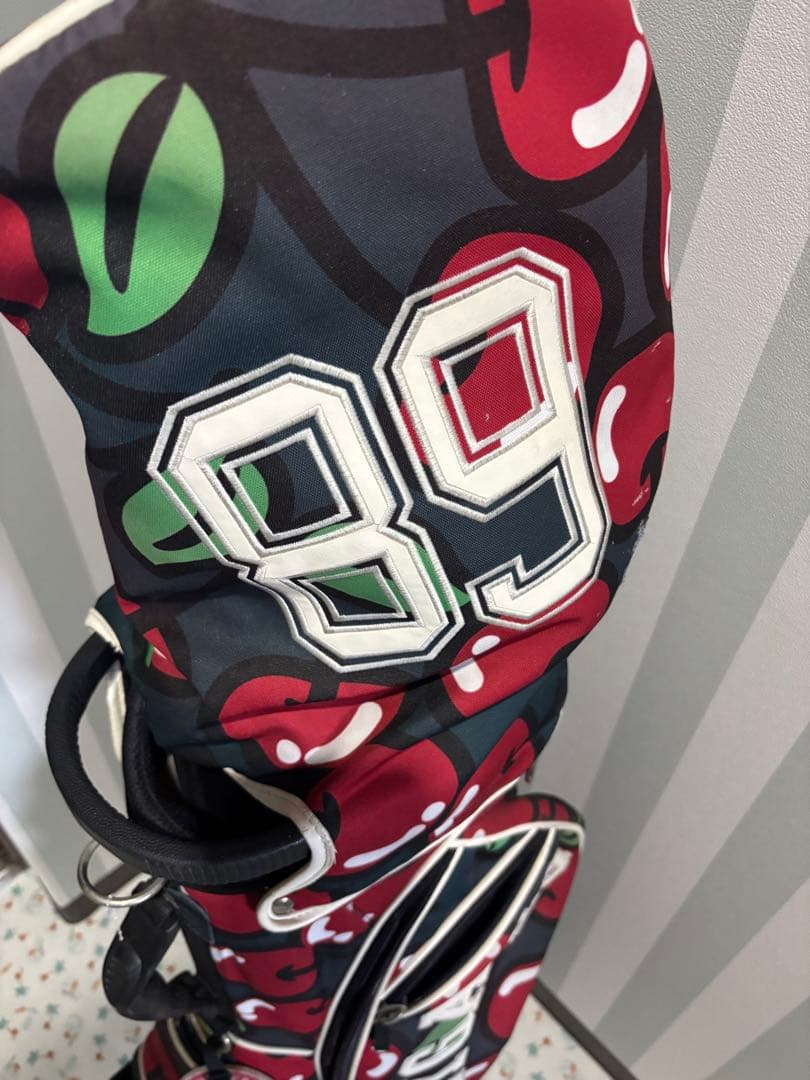 パーリーゲーツキャディバッグ　ヘッドカバー3.アイアン6本付