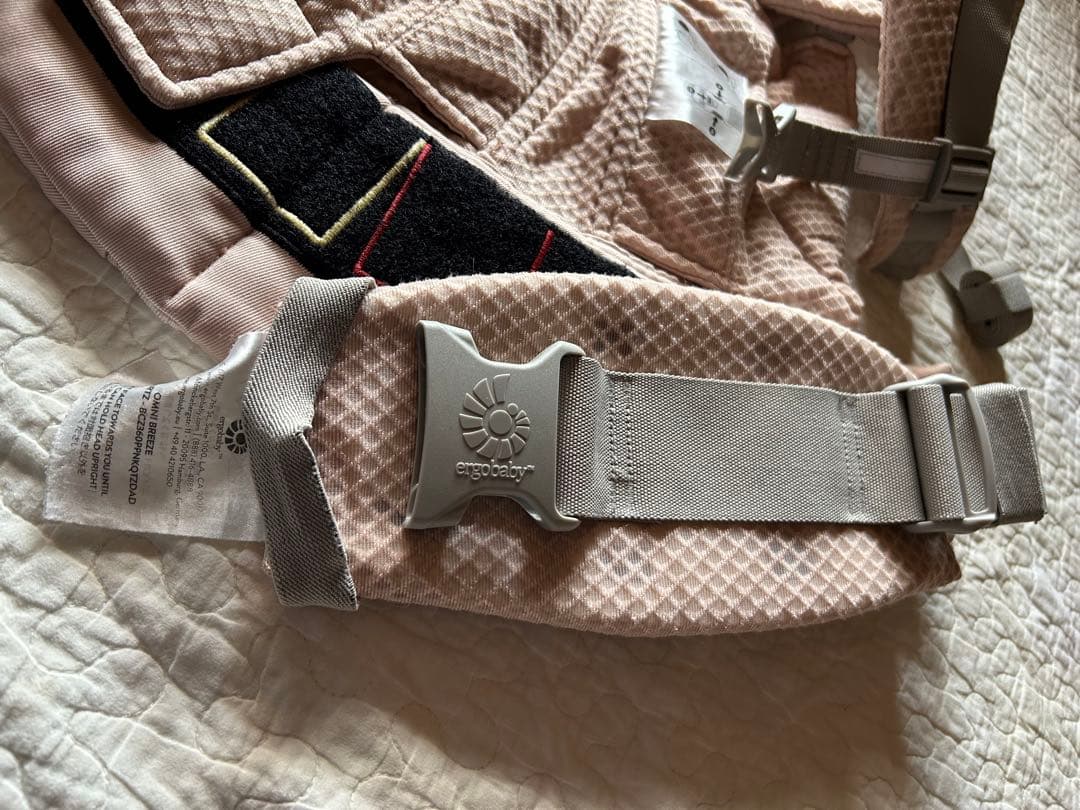 エルゴベビー オムニ ブリーズ エルゴ ピンククォーツ 抱っこひも　メッシュ