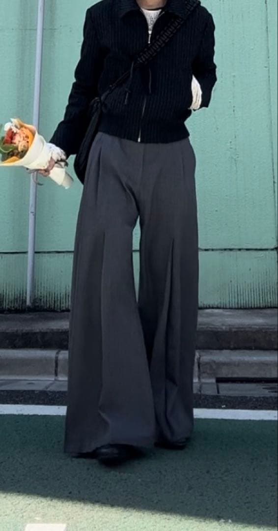 パンツ NULLUS Belted Large Pleated Trousers
