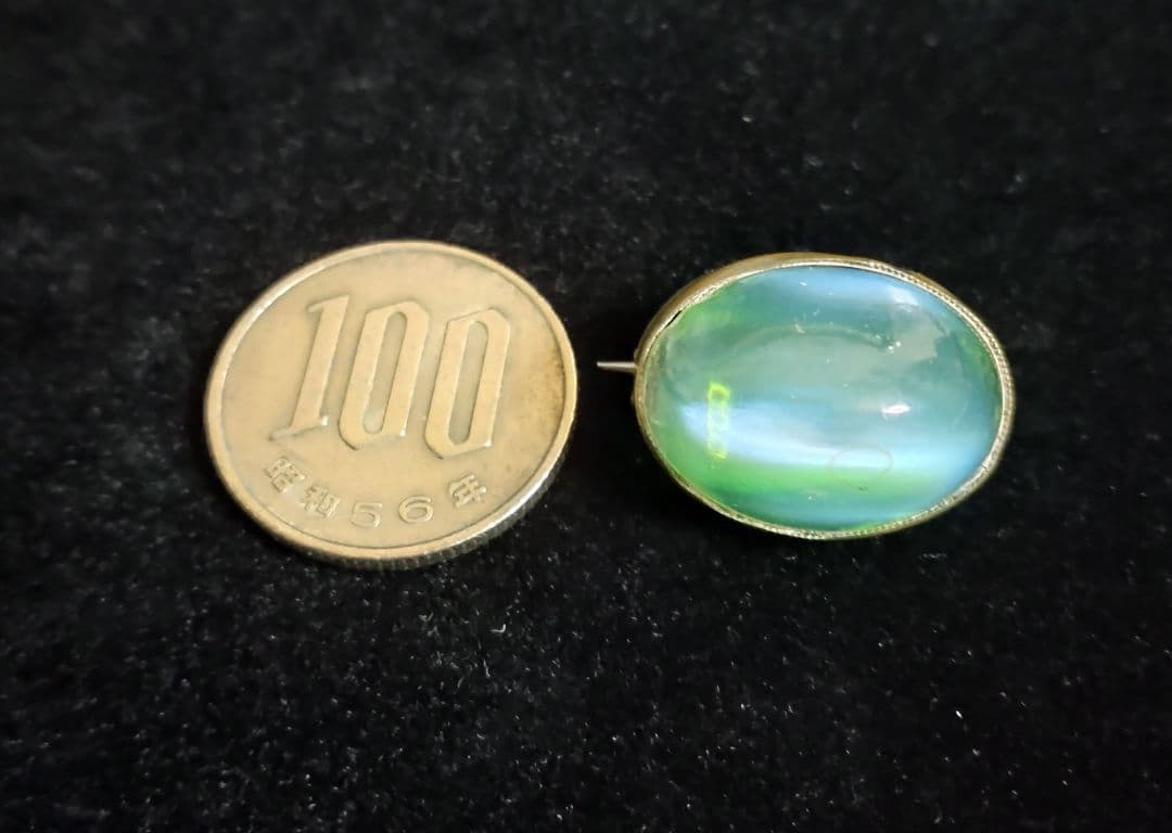 夜間飛行 キャッツアイ古ガラスのレースピン アンティークブローチ　ドール