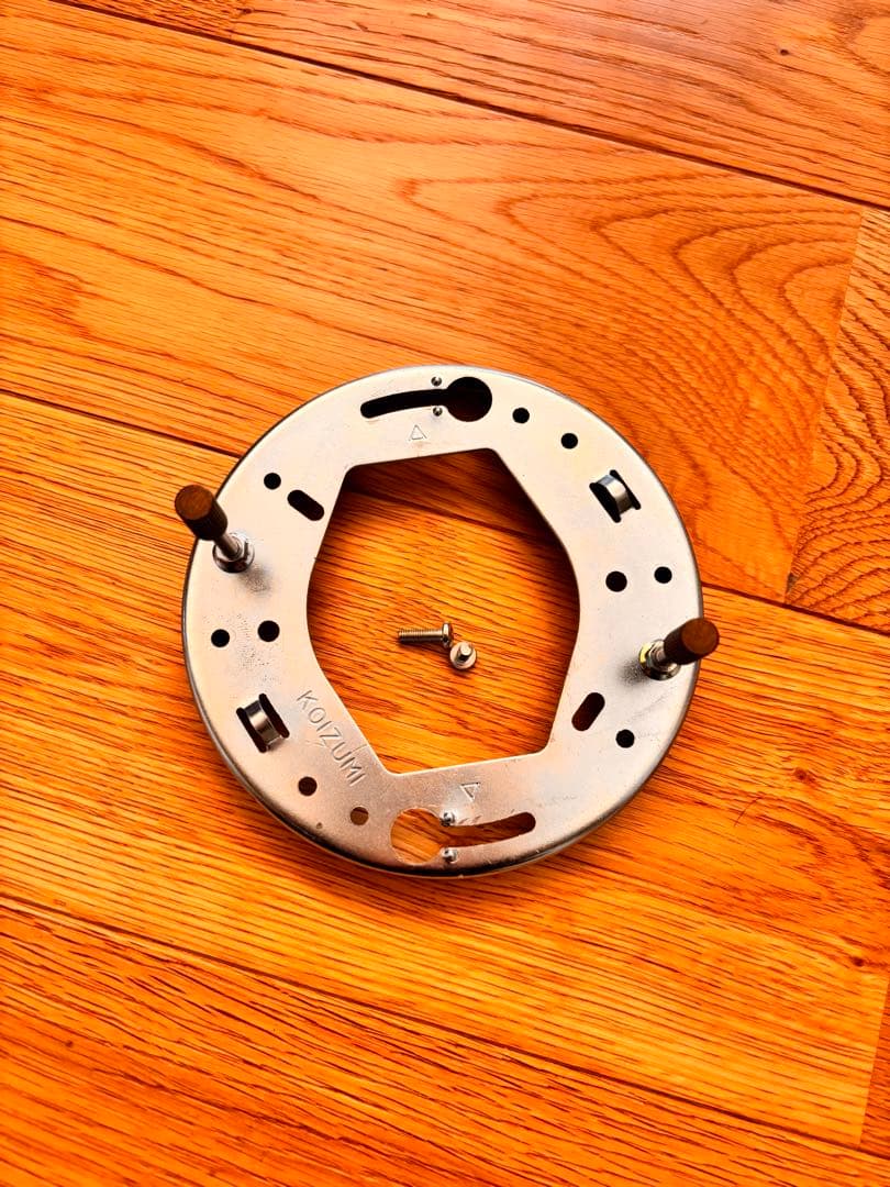 ⭐︎値下げ⭐︎シャンデリア　コイズミ　4灯　AA39965L 匿名配送