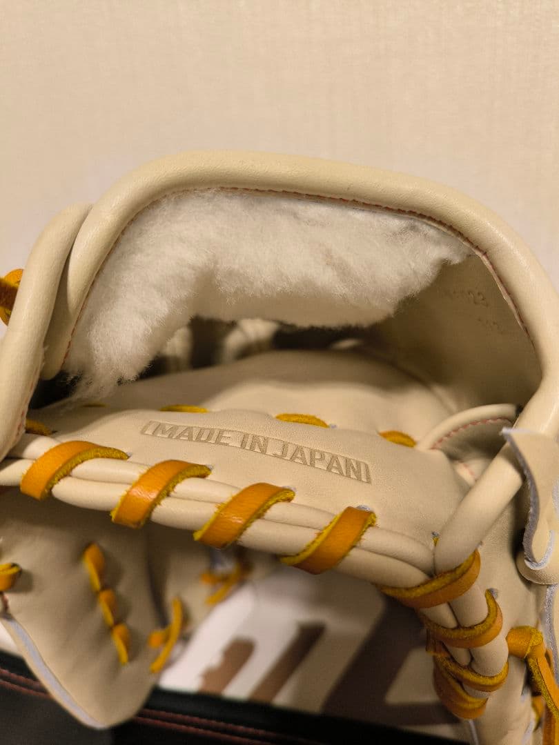 【新品未使用、日本製、軽量】グローバルエリートJAPAN 内野手 右投 ブロンド