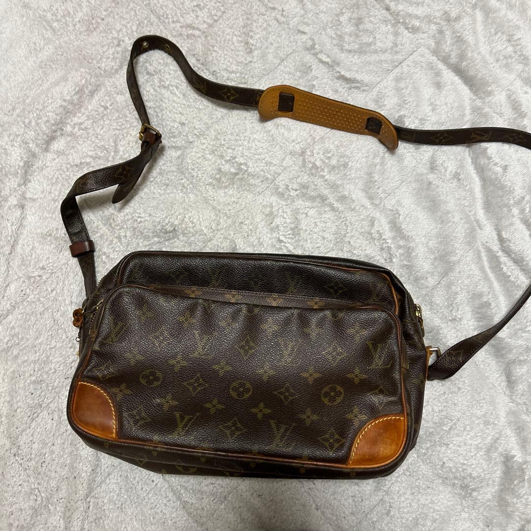 ヴィトン　バック