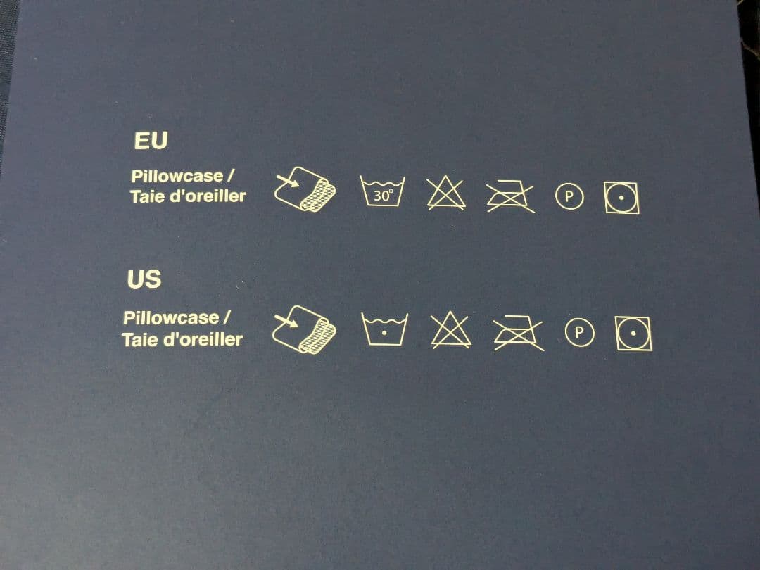 Derila Ergo　デリラエルゴ 快適な睡眠の為の頸部ネックピローカバー付き