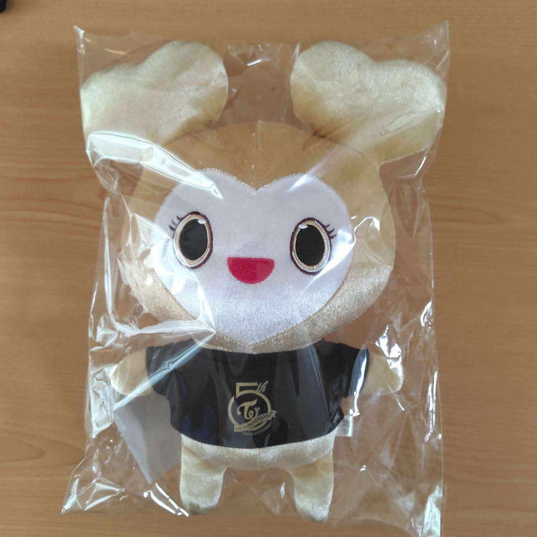 TWICE 5周年記念ゴールドラブリー