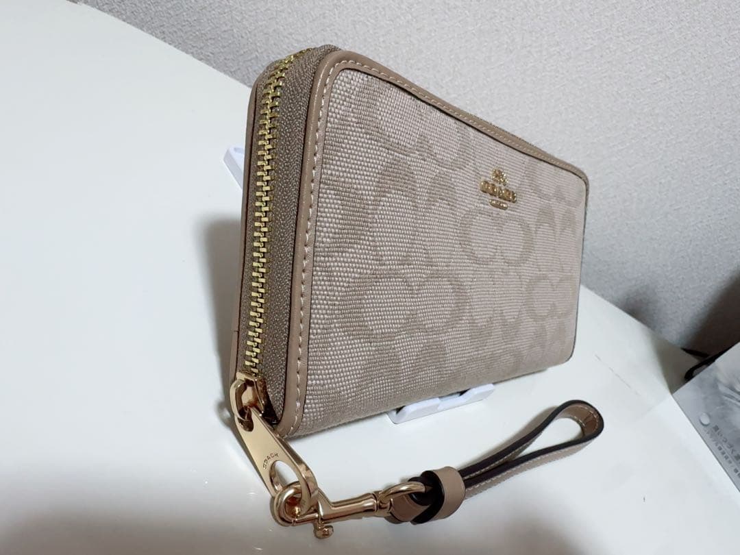 【新品・正規品】コーチ長財布