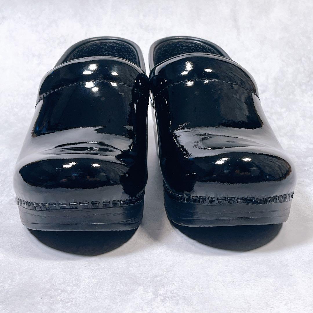 美品【ダンスコ】サボサンダル (36) プロフェッショナル　パテント　厚底　黒