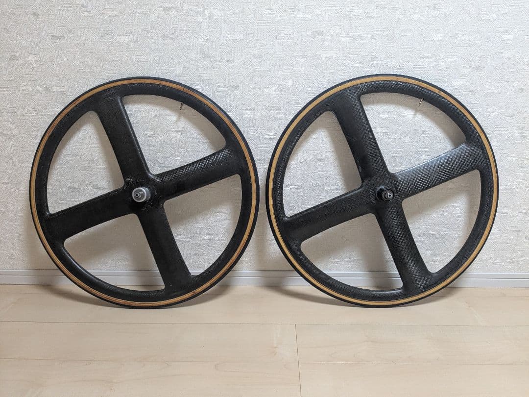 CORIMA カーボン バトンホイール　650c