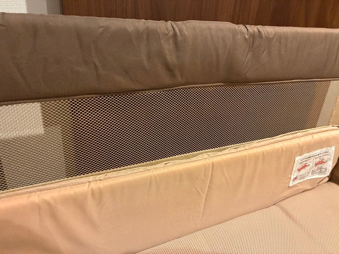 アップリカ　ベビーベッド ココネルエアー