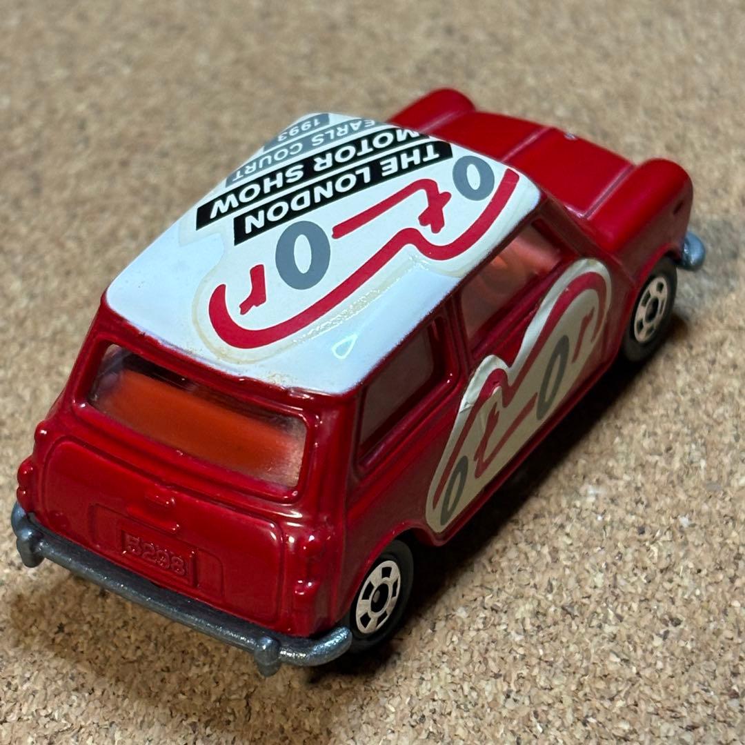 トミカ88BLMCミニクーパーSマークⅡ ロンドンモーターショートラフィック特注